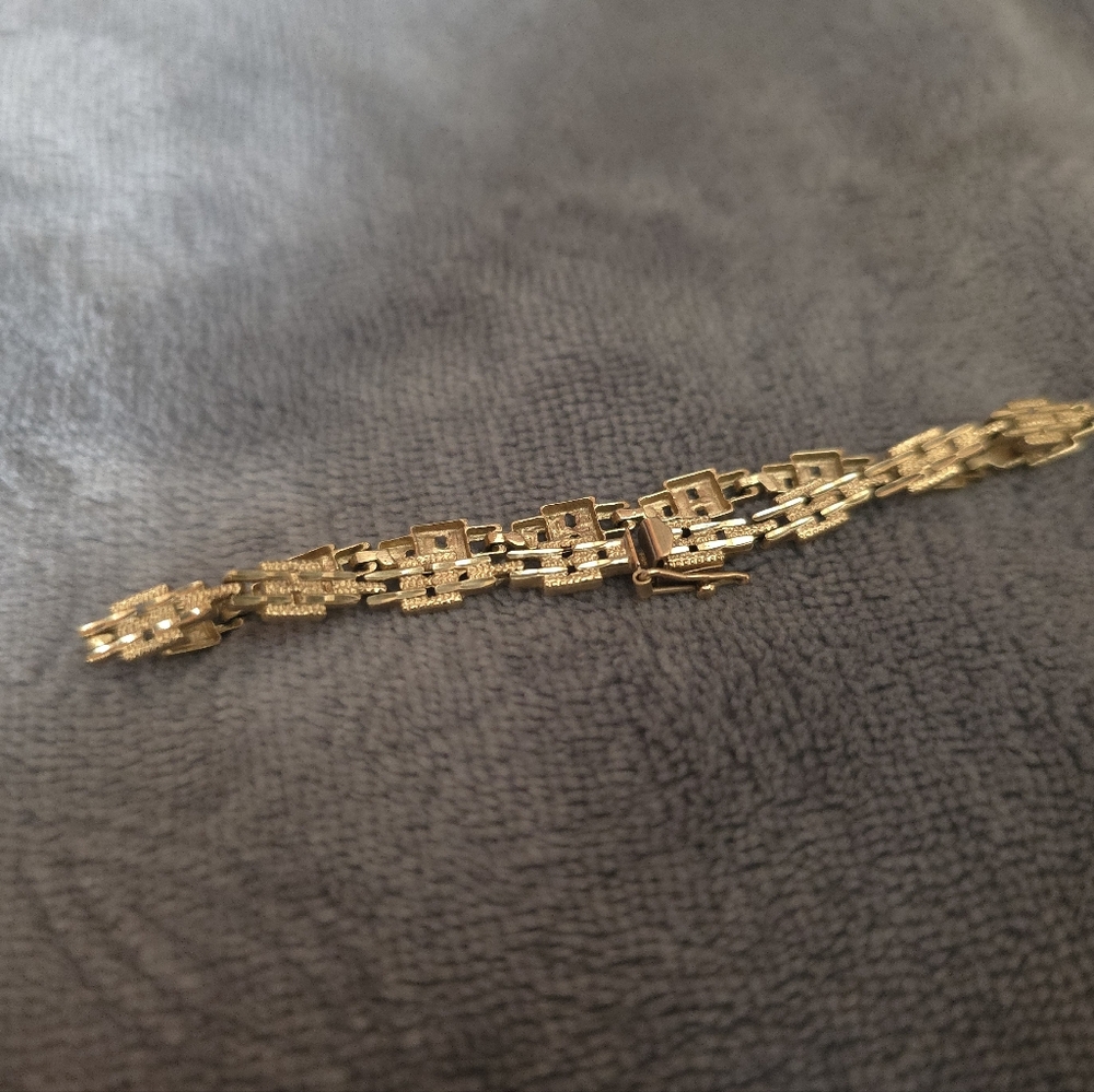 Beautiful | 10k/417 Antique Solid Gold Bracelet | Guc.